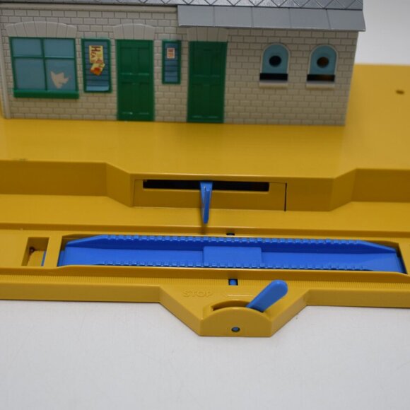 1998 Thomas & Friends Tomy Plarail Flying Harold Station Works - Station Only - Picture 7 of 11